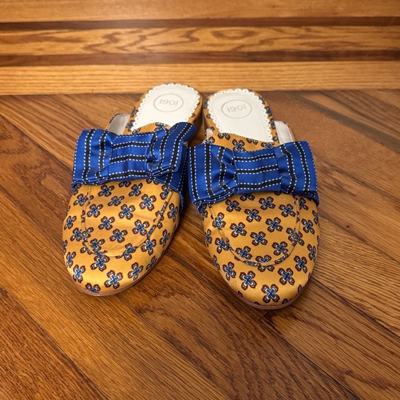 1901 Shoes - 1901 Blue and Yellow Patterned Mules